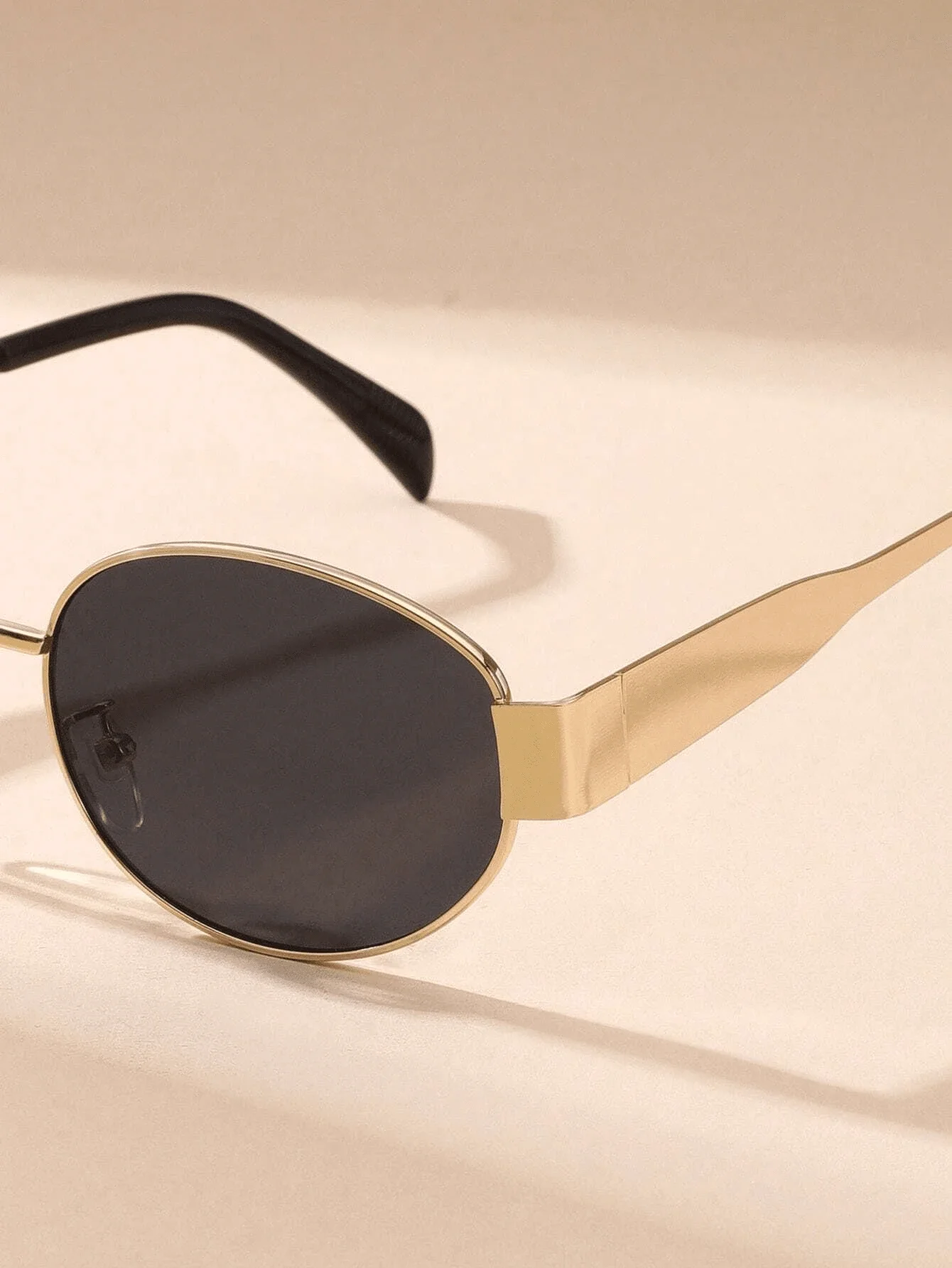 Oval Metal Fashion …