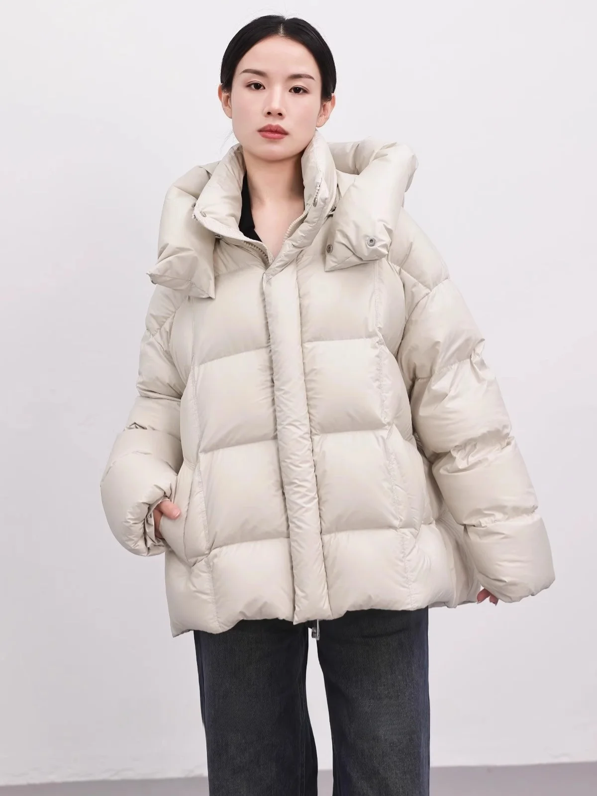

Women's Thickened down Jacket 90 White Duck Feather Casual Loose Style with Detachable Hat Winter Warm Zipper Coat
