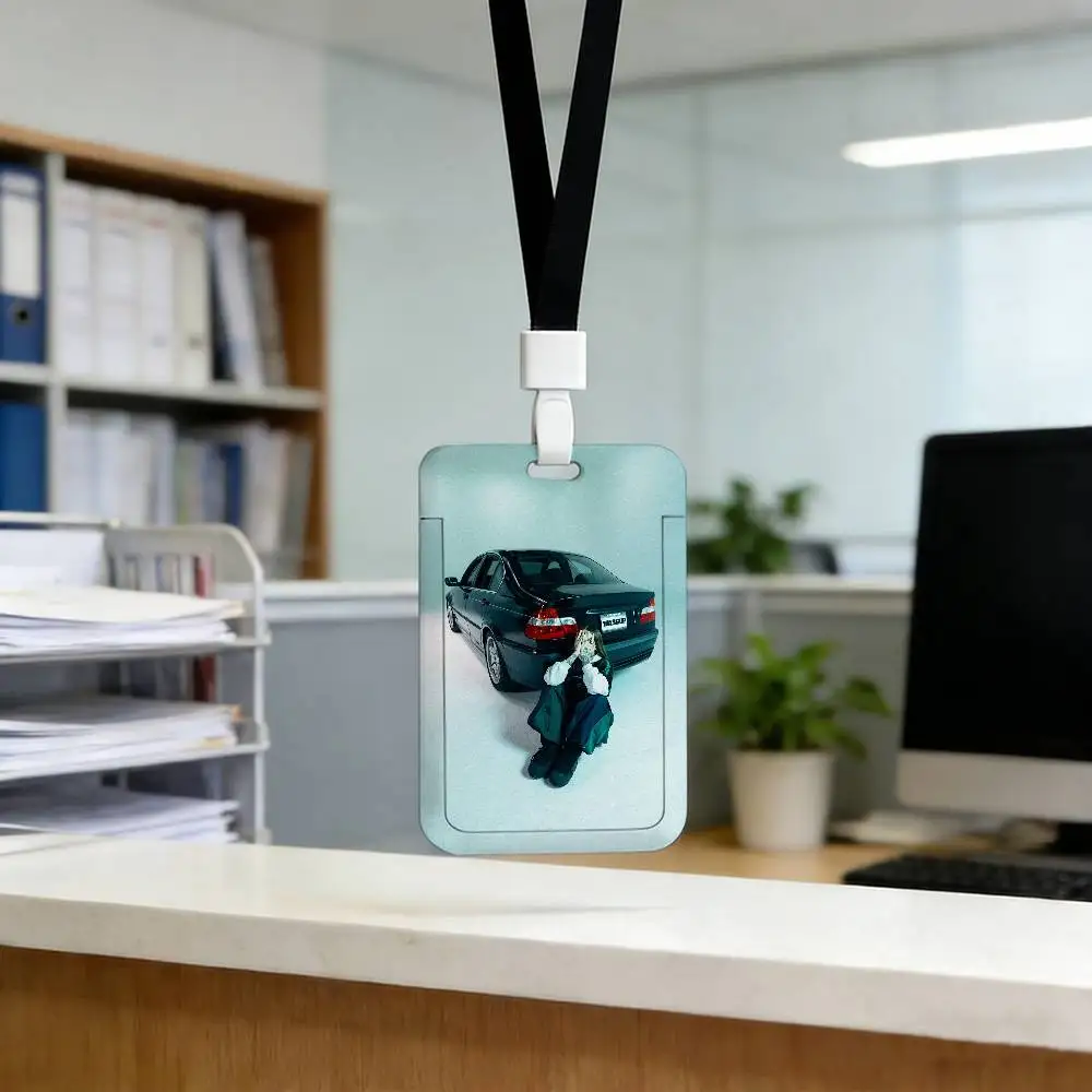 Die Albumkartenhalter von Singer Young Miko mit Lanyard eignen sich für Ausweise, Fahrkarten, Studentenausweise und sind ideale Geschenke für Freunde. – Detail 3