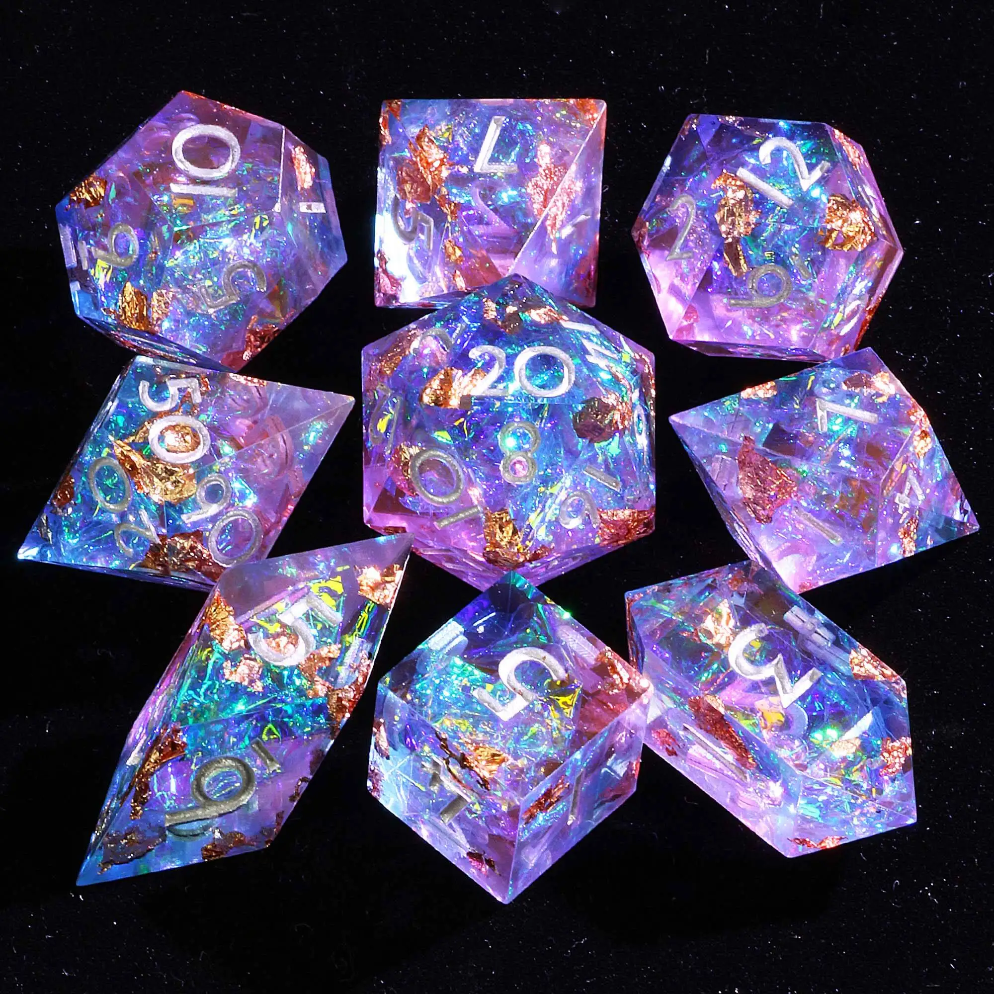 

9. Многогранные наборы D&D Dice Aurora Whisper