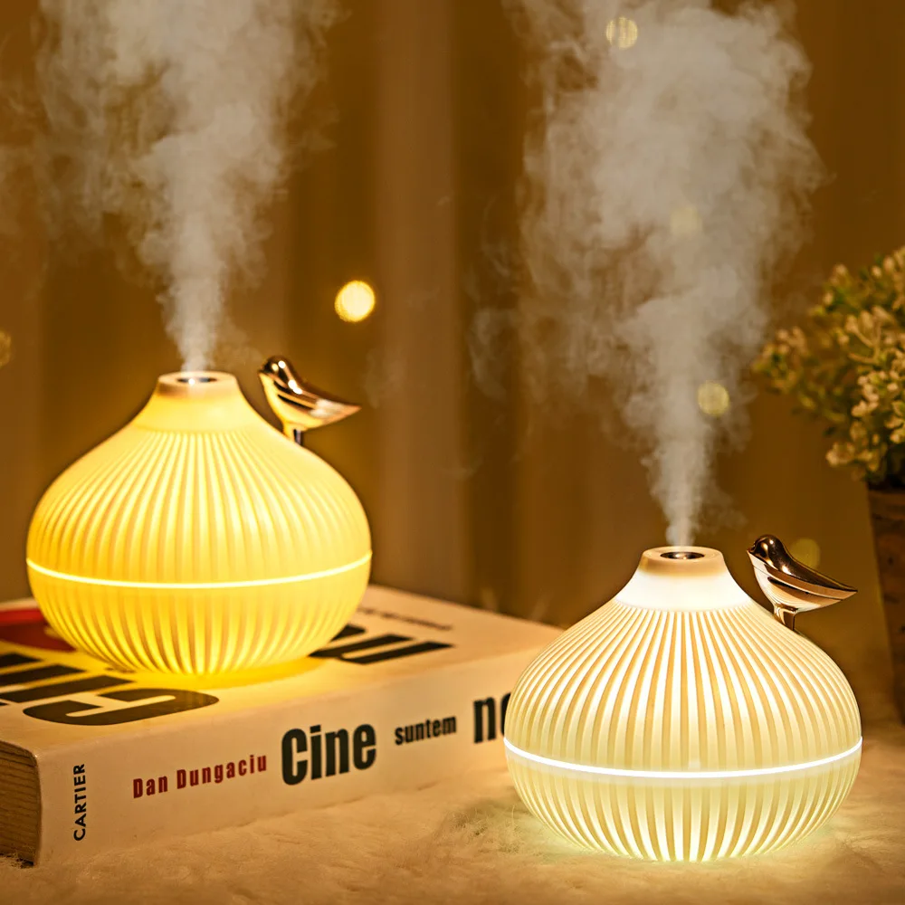 Wholesale Guangzhou Room Cool Mist Air Humidifier Warm LED Light Bedroom Desktop Mini Unique Lamp Air Humidifier