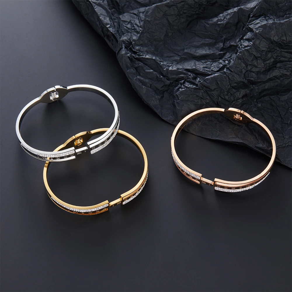 Original design stainless steel gold-plated bracelet Roman numerals hollow water brick bracelet ladies gift hot sale free shippi