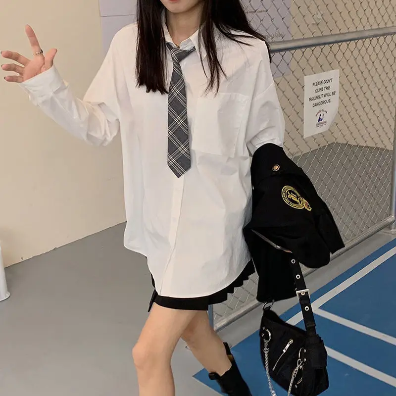 

White Women's Long Sve irt 2023 New Spring Autumn JK Sle Outfit Netie Versatile Student Faion Polyester Fiber