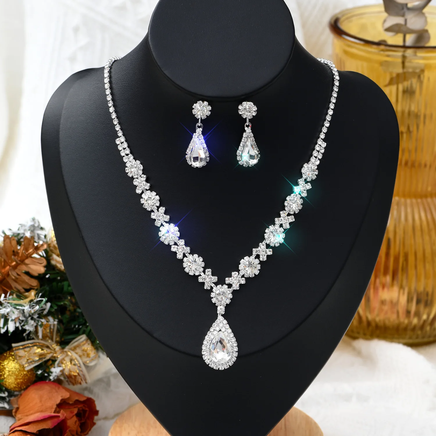 1 Set Of Fashionable Copper Inlaid Claw Chain Necklace, Earrings, Jewelry Set, Women\'s Wedding Banquet Party Daily Necessities
