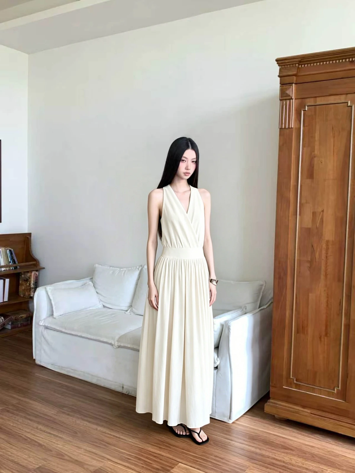 

Mipaiyi Laisel V-neck Two-piece Casual Vacation Date Neck Hanging Long Dress Women's Fashion Mid-waist A-line Skirt