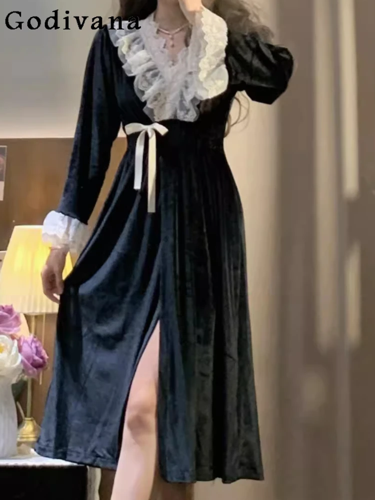 

Элегантная черная бархатная милая кружевная ночная рубашка с v-образным вырезом для девочек, осенне-зимняя темпераментная домашняя одежда французской принцессы на шнуровке с длинными рукавами