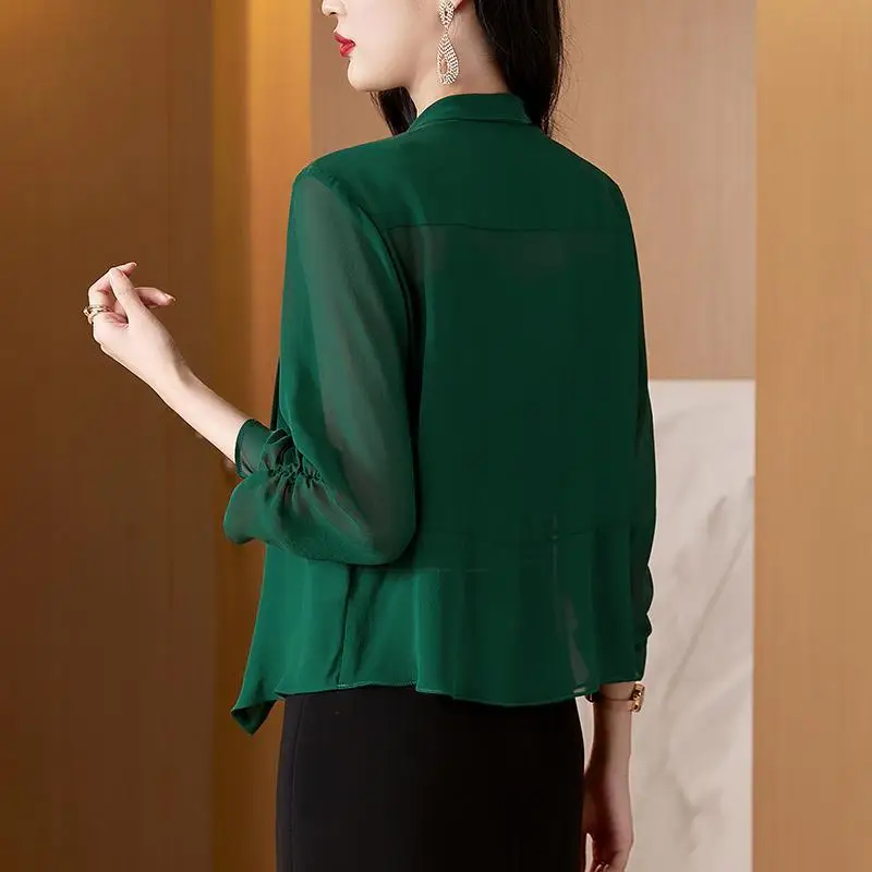 우아한 라펠 스플라이스 솔리드 컬러 폴드 셔츠 여성 의류 2025 여름 신상 루즈핏 올매치 탑 오피스룩 블라우스