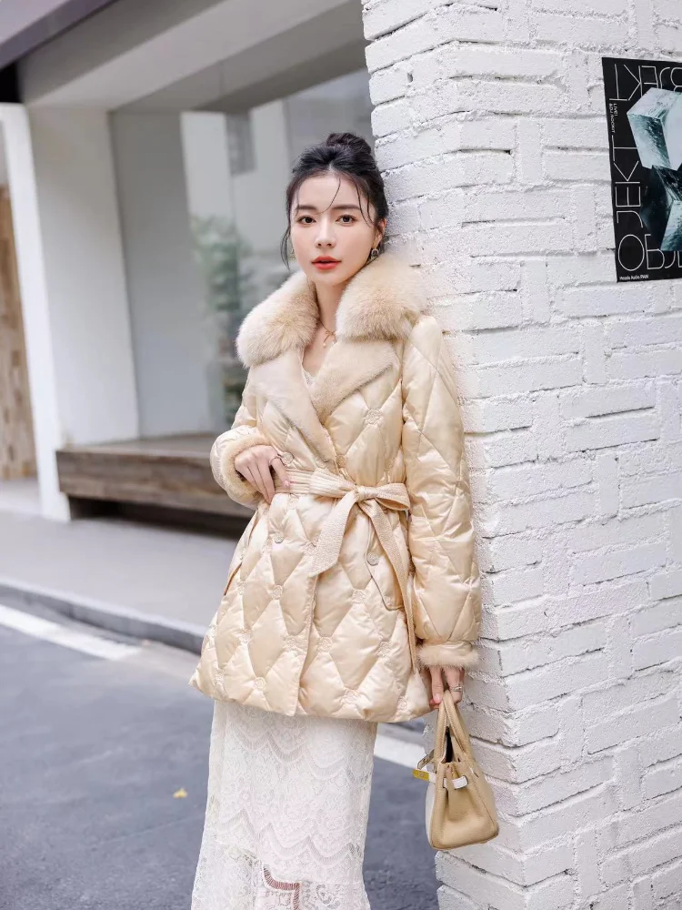 Women Winter Female Warm Parkas  White Duck Down Long Puffer Jacket Fox Fur Collar Diamond Plaid Down Coat Slim Coat with Belt