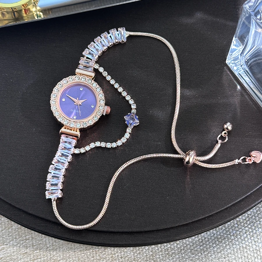 Nuovo orologio da donna di moda di lusso tempestato di diamanti, temperamento studentesse, orologio da polso con ciondolo in zircone, orologio al quarzo