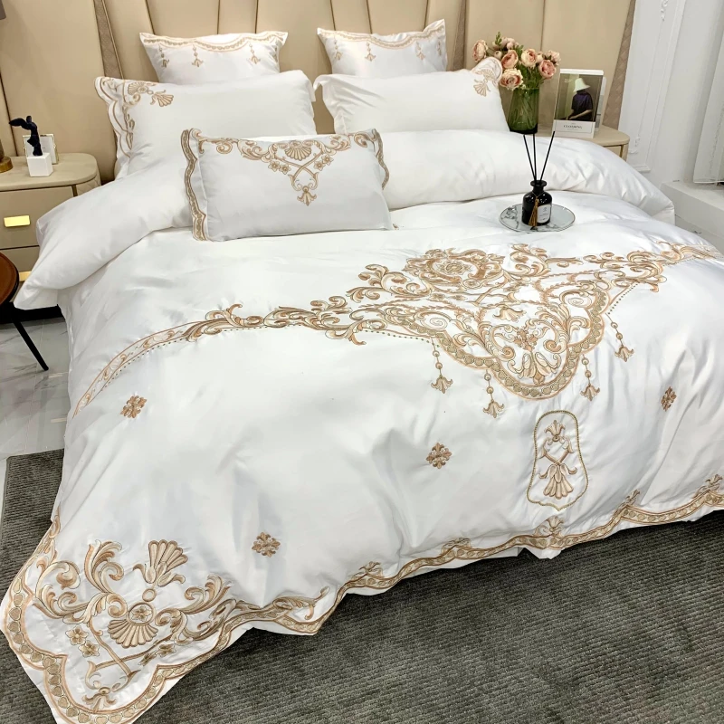 Set biancheria da letto in raso bianco, copripiumino ricamato dorato di lusso, lenzuolo copriletto in cotone, federe, Queen e King Size