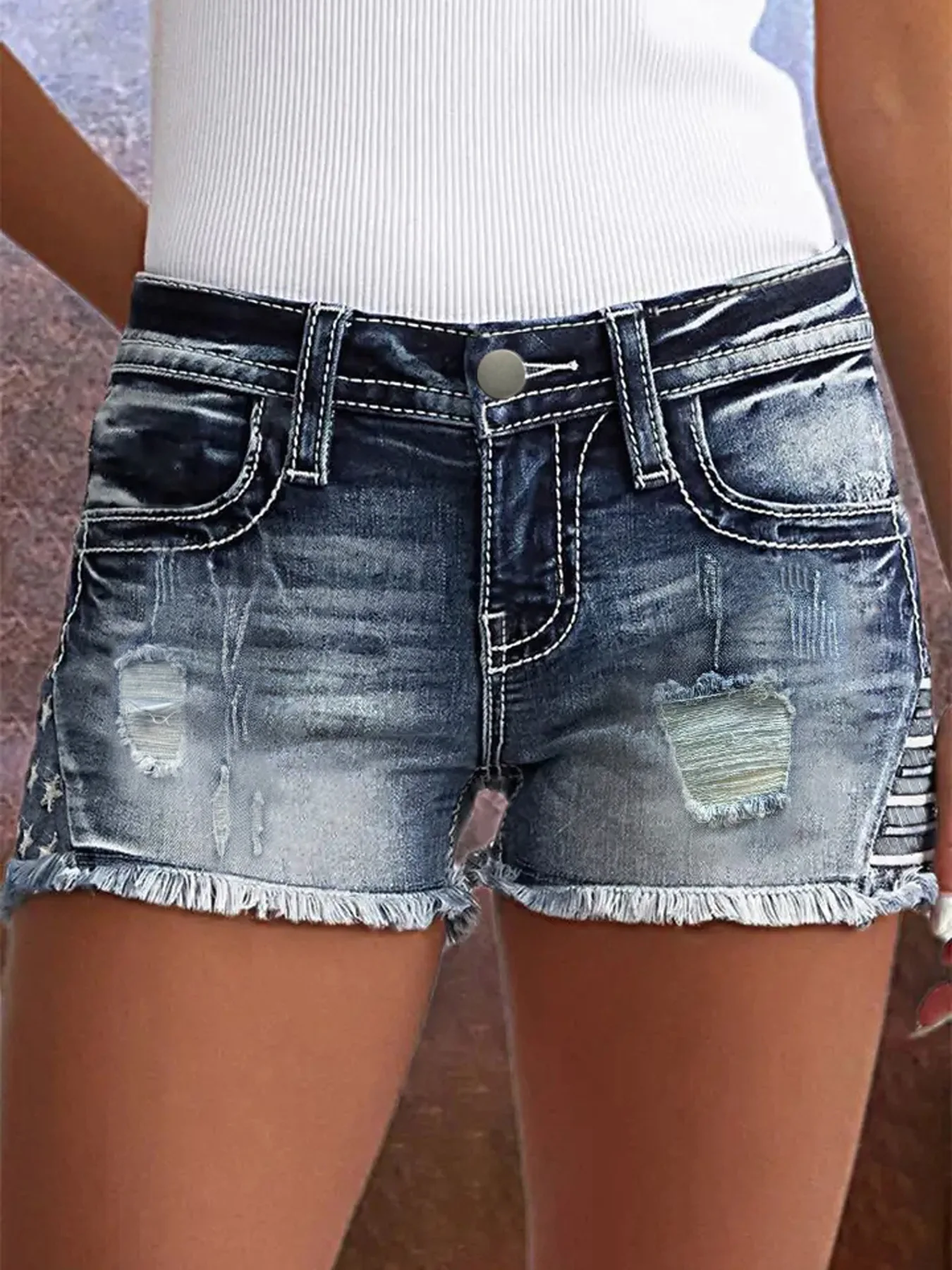 2025 New Women's Embroidered Denim Shorts High Waist Fashion Summer Casual Ripped Jeans Shorts Female Streetwear