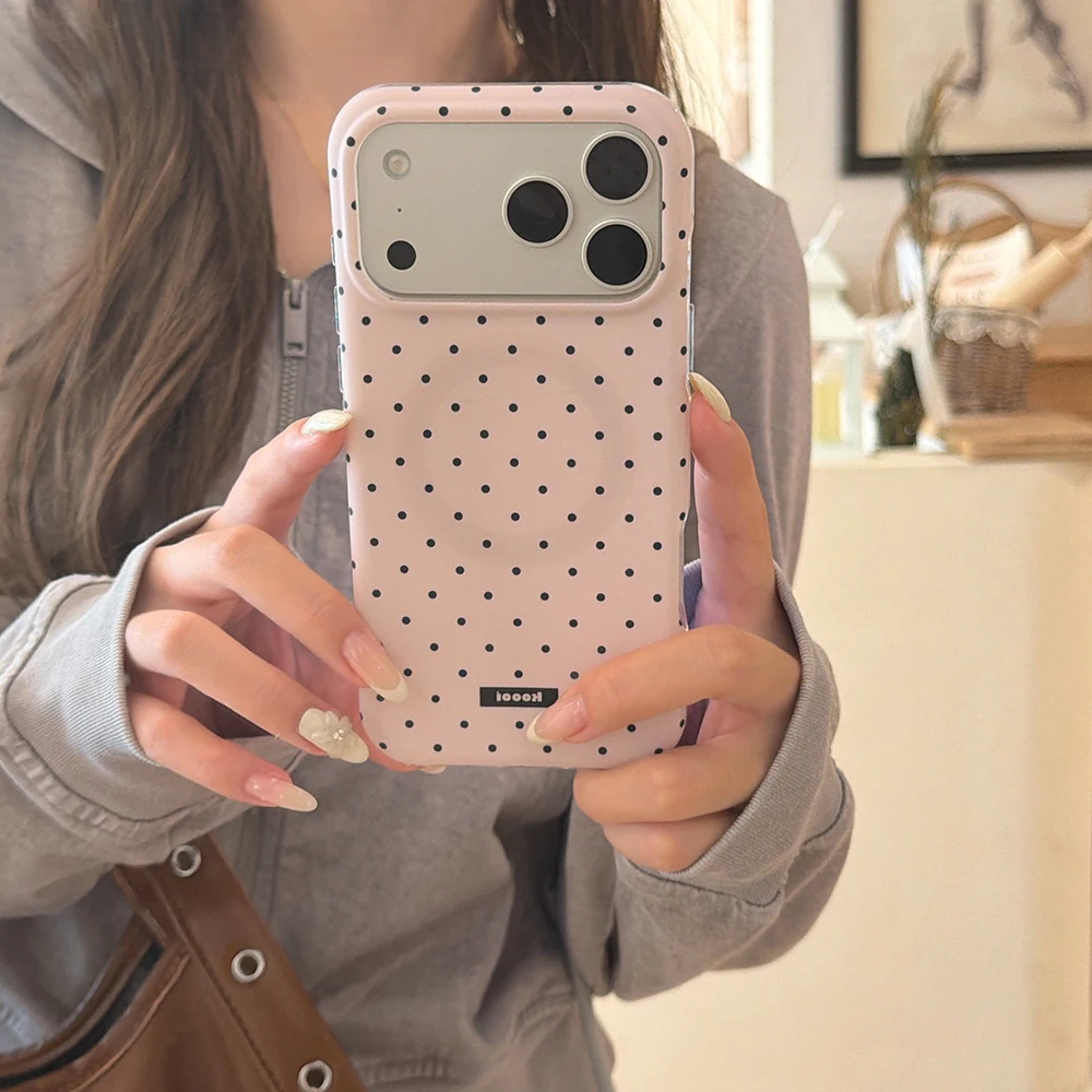 جراب هاتف مغناطيسي لطيف بنقاط  - مراجعة Phone Cases Burga وسعره