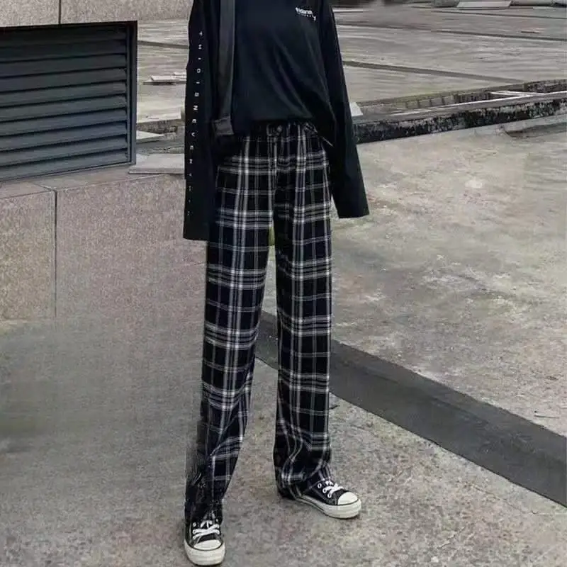 

Широкие брюки, черные плиссированные женские осенние широкие дышащие брюки, минималистичный тренд, городской активный отдых на свежем воздухе, эластичные простые брюки