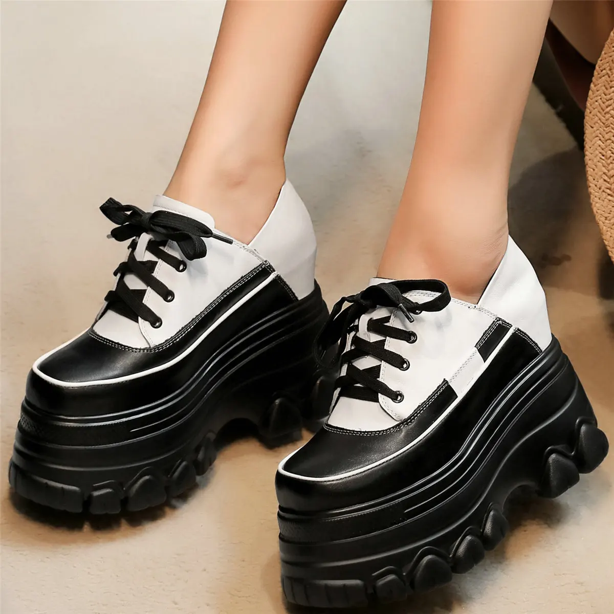 

Platform Pumps Shoes Women Lace Up Genuine Leather Super High Heels Ankle Boots Female Round Toe Fashion Sneakers Casual Shoes