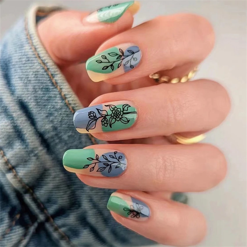 楕円形の偽のネイル,壁に装着可能,かわいい漫画の爪,アクリル,フルカバー,1セットあたり24個