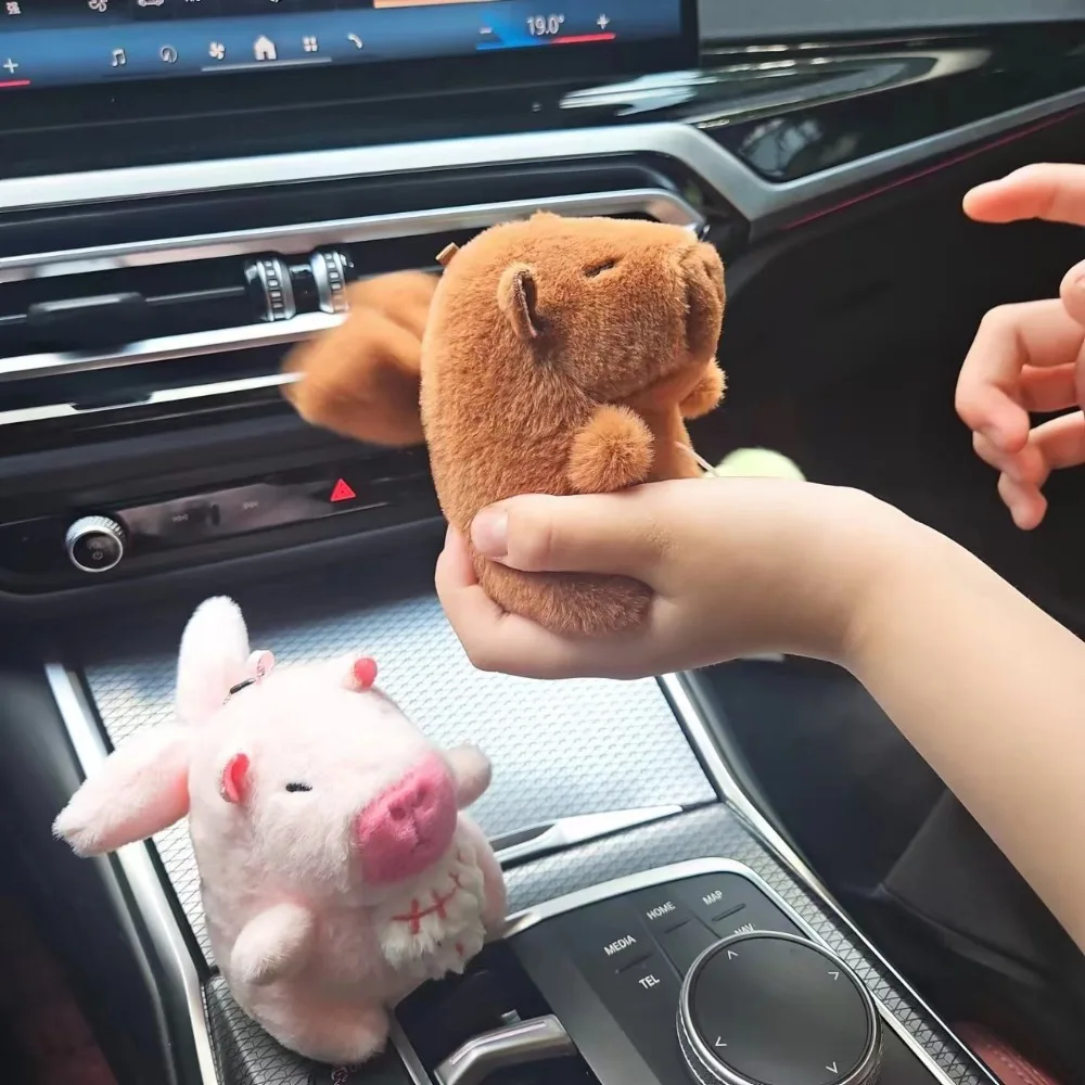 With Wings Capybara Pendant Wings Trembling Funny Capybara Keyring Pull Rope Cartoon Capybara Plushie Christmas Gift