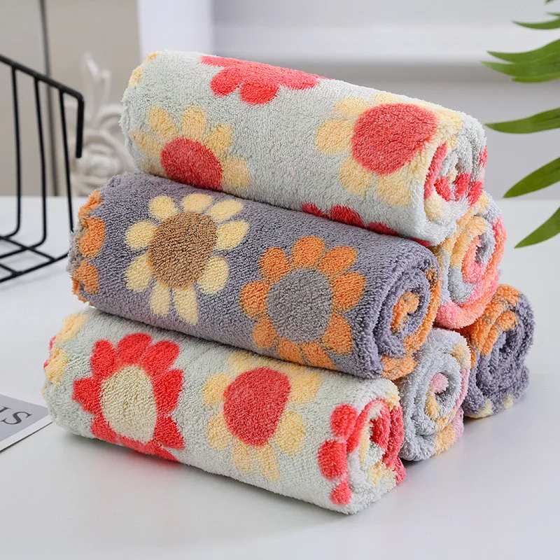 

4Pcs 30x30cm Sunflower Coral Velvet Towel Soft Absorbent Home Kitchen Cleaning Rag Dish Cloth Scouring Pad