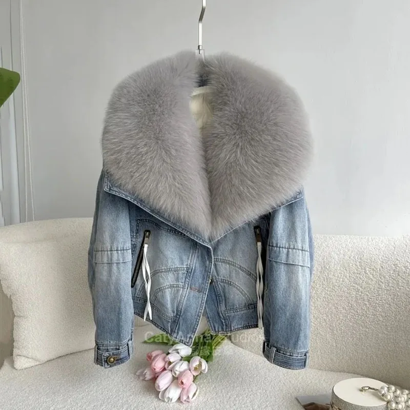 2023 New Womens Winter Denim Jacket With Large fur collar Lady Leisure Fashion Streetwear White Duck Down Coat Parka