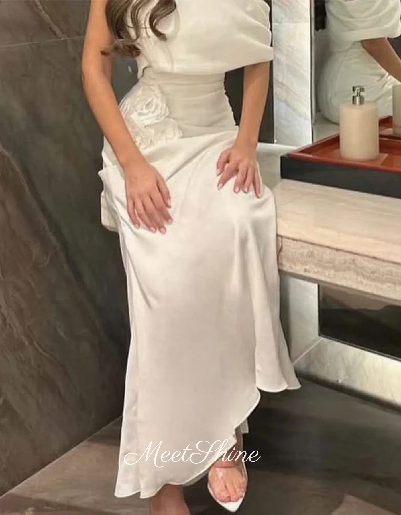 فستان سهرة أنيق أبيض ثلاثي الأبعاد بكتف واحد من Duabi شيفون بطول الكاحل بطيات حورية البحر فستان رسمي لحفلات الزفاف حسب الطلب