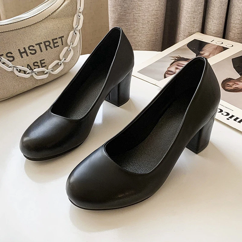 2023 Spring Autumn Large Size Single Shoes Women\'s Shallow Mouth Fashion Solid Color Simple and Comfortable Small Leather Shoes