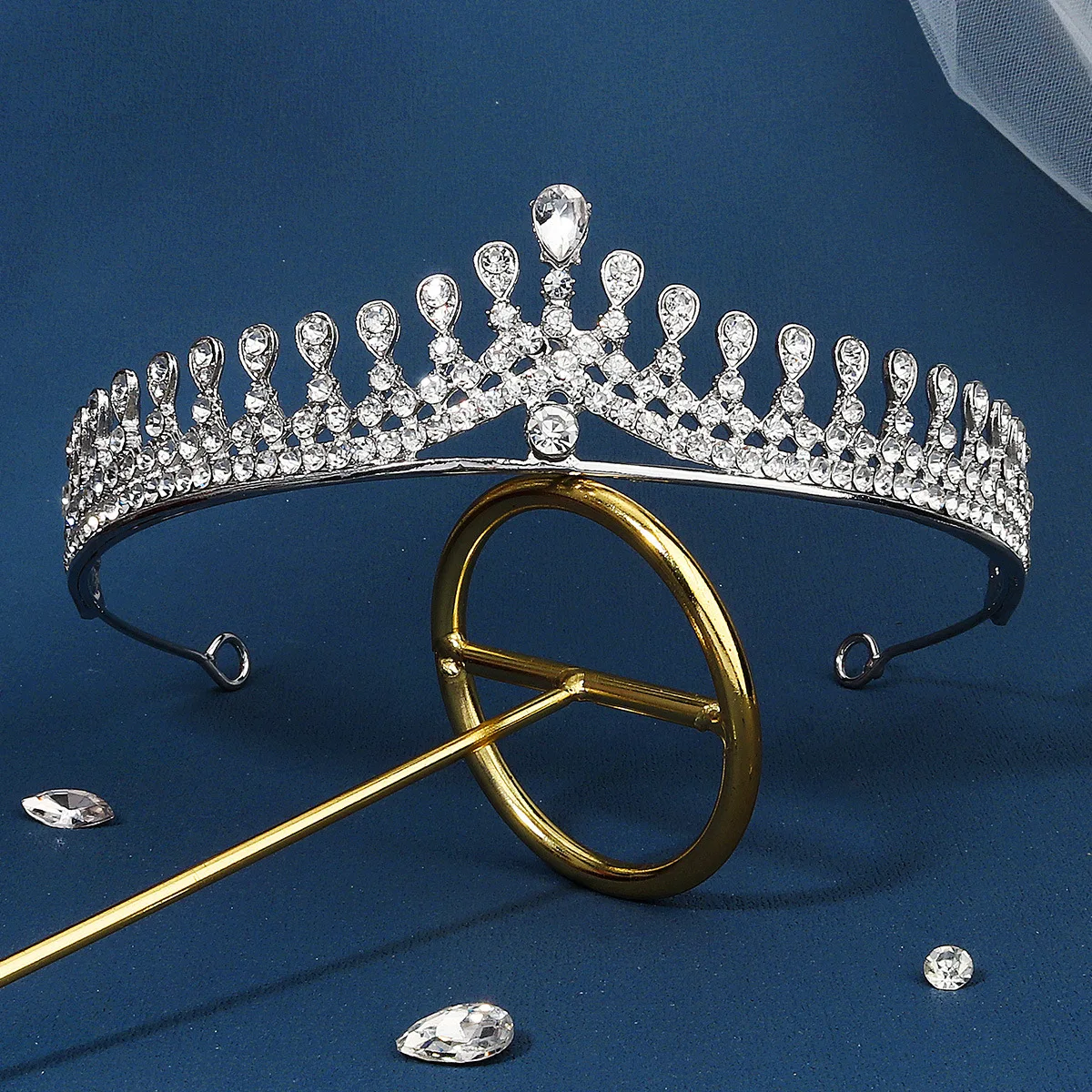 

Sparkling Silver Rhinestone Bridal Tiara – Elegant Alloy Crystal Princess Crown for Weddings, Birthdays & Special Events