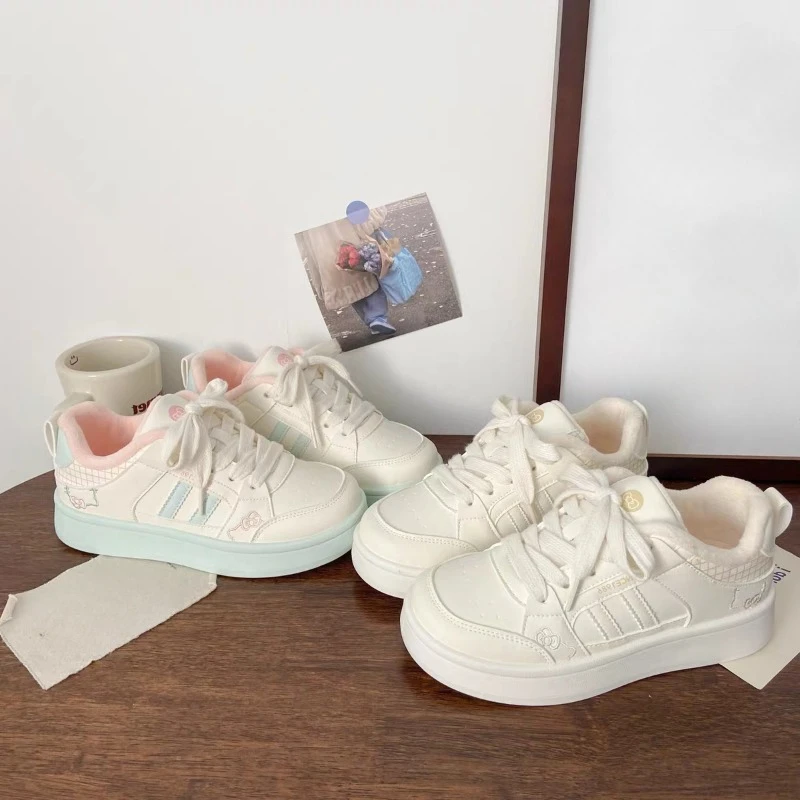 

New Arrival Women's Thick Soled Sneakers Chic Casual Sports Flat Shoes Fall Season Comfortable Breathable Lace Up Women Shoes