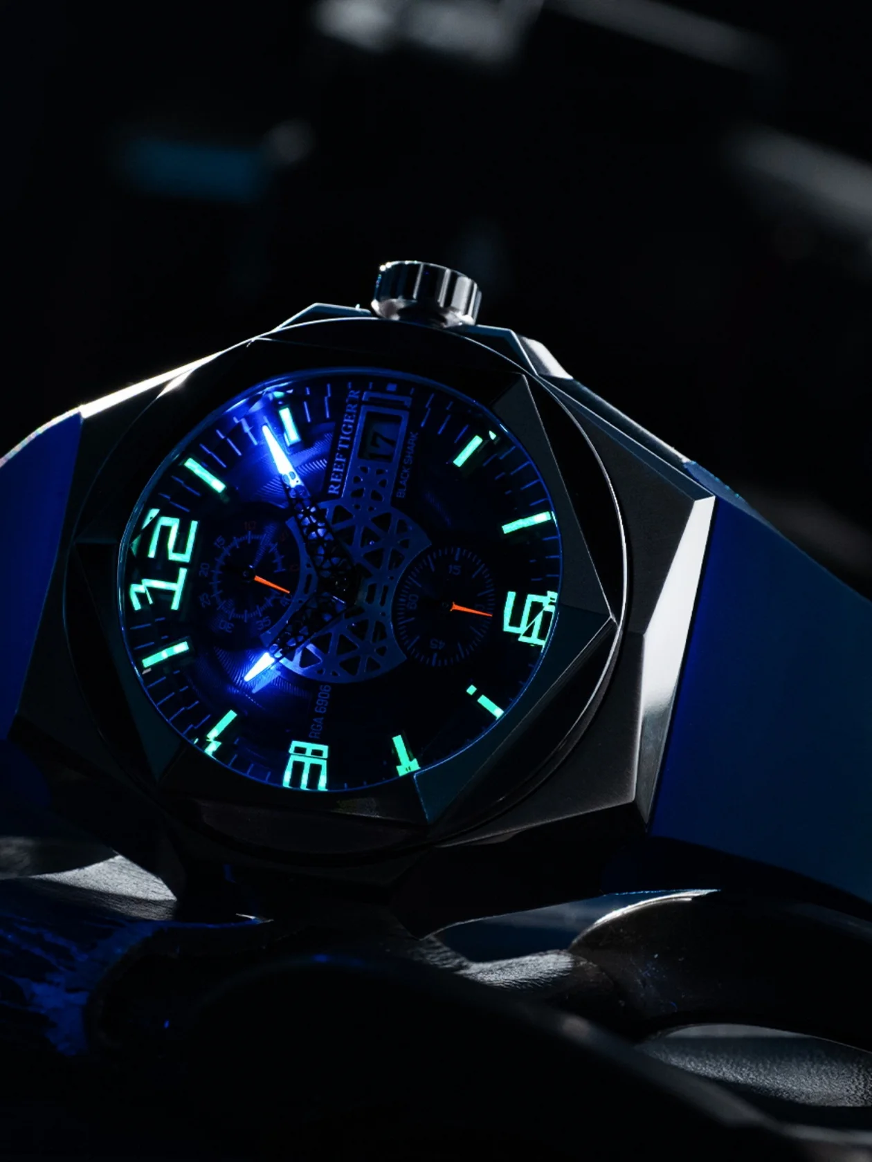 Reef Tiger Men Relógio Automático 43mm Relógio de Pulso Mecânico Vintage 50M À Prova D 'Água Lume Espelho de Safira Calendário Duplo Data da Semana