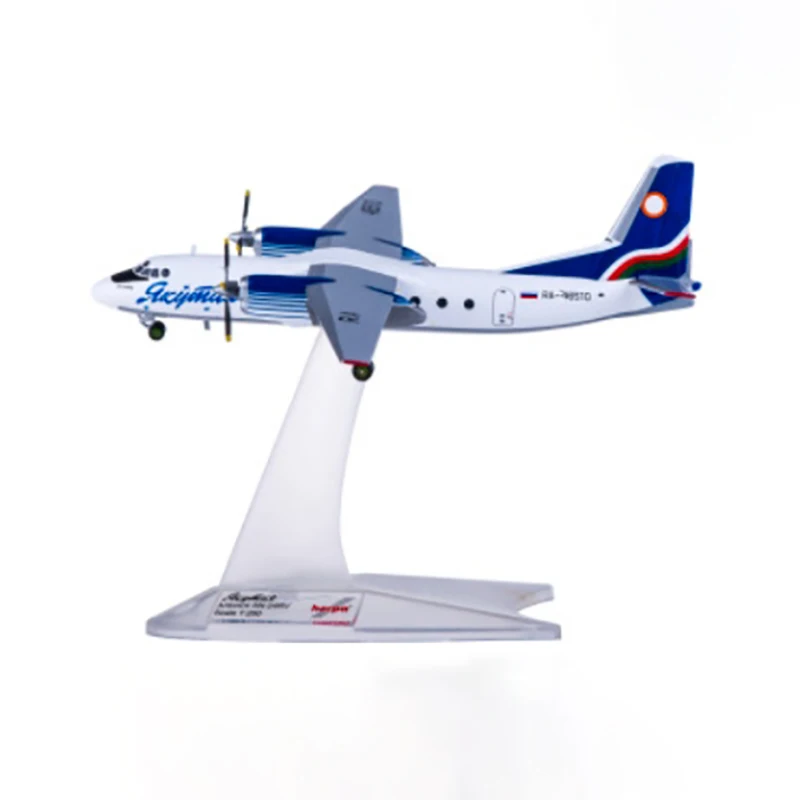 Diecast 1:200 Scale Antonov AN24 AN-24 AN-24RV Yakutia Airlines Alloy Aircraft Model Collection Souvenir Display