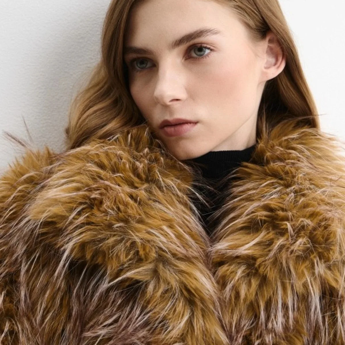 سترة BJT الفاخرة من الفرو الصناعي للنساء لشتاء 2025 دافئة للغاية وأنيقة وبسيطة غير رسمية مميزة بلون سادة وأنيقة متعددة الاستخدامات #6