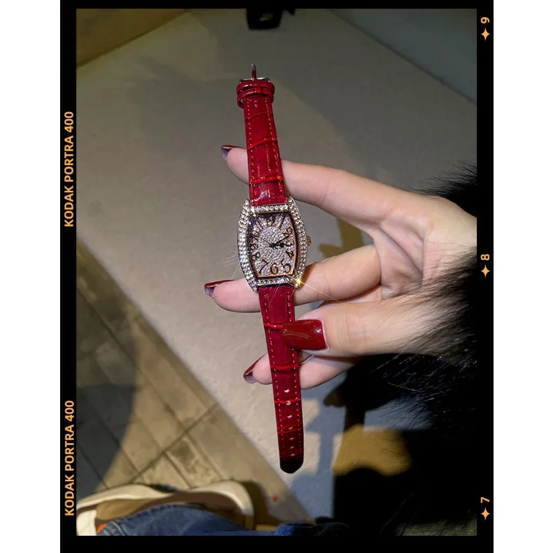 Starry Sky Red Watch, Ladies' High-end Women's Leather Strap Premium Women's Watch, 2025 New Style Women's Watch