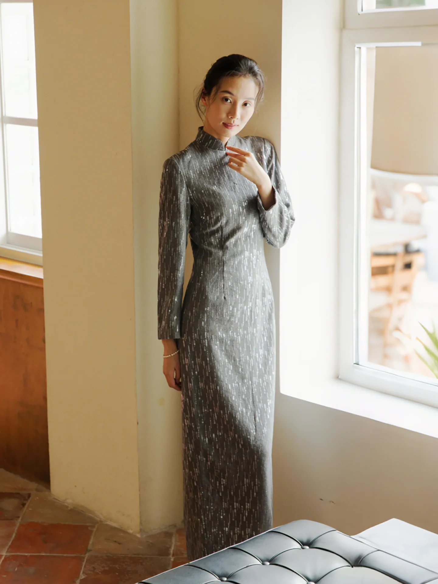 

Новая осенне-зимняя длинная шерстяная куртка на молнии с блестящими пайетками для повседневной носки