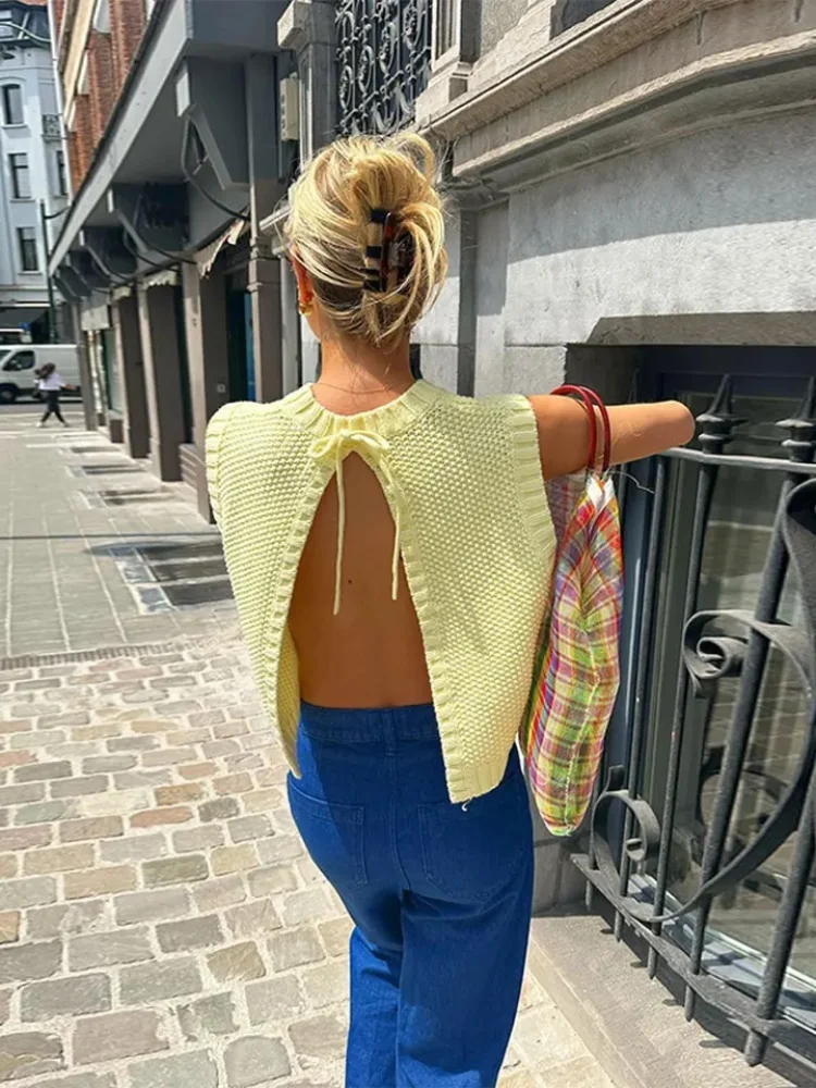 Yellow Knit Women's Sleeveless Sweater Sexy Backless Lace Up Tank Top Pullover Elegant Chic Female Cropped Knitwears 2024 Spring