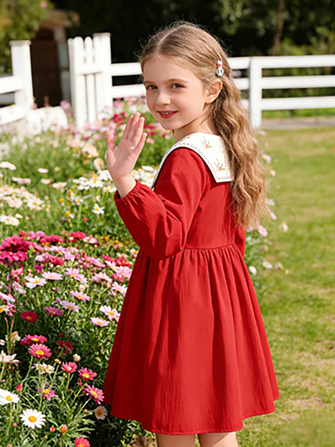 Rotes, besticktes Prinzessinnenkleid mit großem Revers für Mädchen, langärmliges Herbstkleid – Detail 3