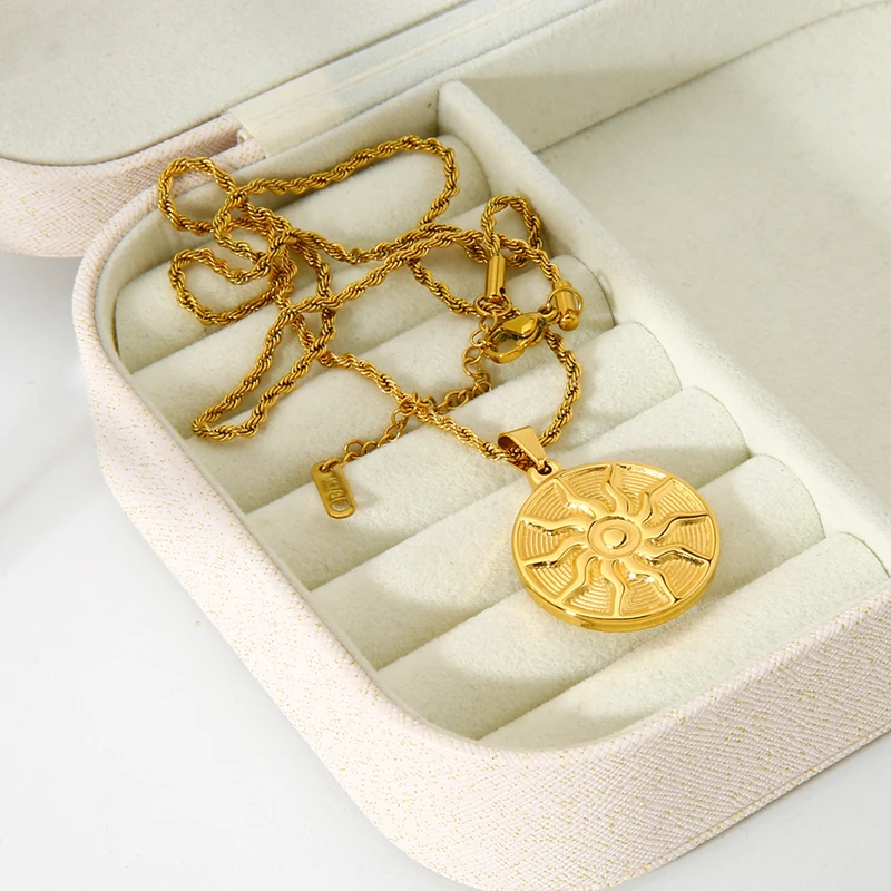 Waterproof Stainless Steel 18k Gold Plated Sunflower Big Round Pendant Necklace Apollo Amulet Pendant Necklace for Women Men