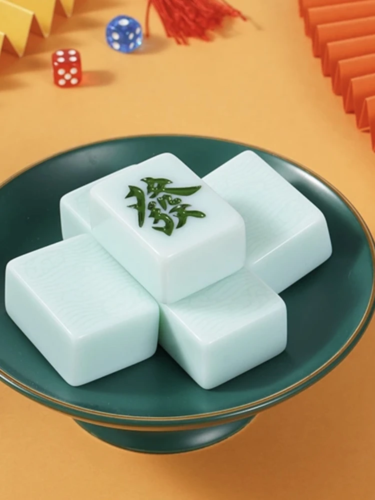 Home Use Hand Mahjong Medium Size 36 Pieces Guangdong Jade Stones Sichuan Premium ade 42mm Quali Soft Paaged
