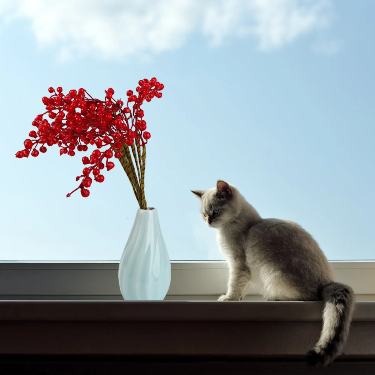 

Artificial Red Berries Delicate Holly Flower Branch Festival Holiday Crafts Wedding Party Ornaments Diy Decor Desktop Flowers