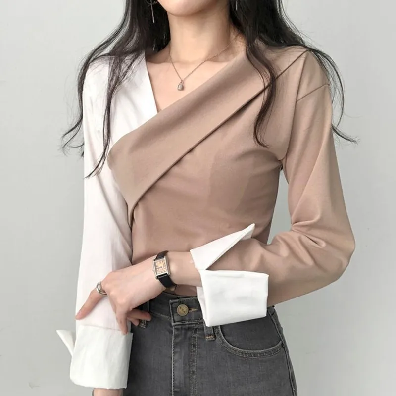 Korean Spring/Summer Age Reducing Retro Style Combination Color Contrast Design Fashion Off Shoulder Top for Women