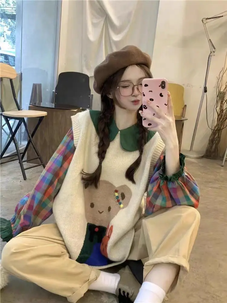 2023 Autumn New Cute Little Bear Vest Knitted Tank Top Girls' College Style Sweater Tank Top Horse Jacket Outwear