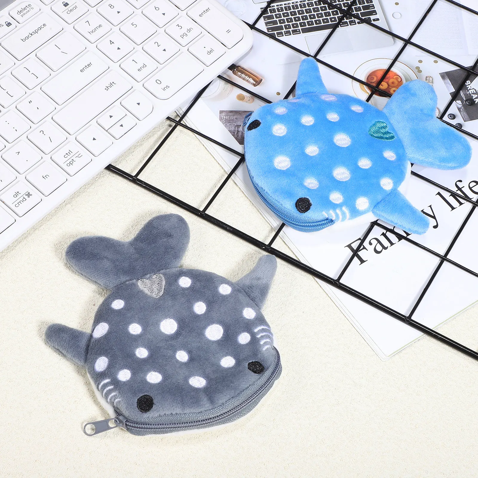 

2Pcs Shark Shaped Coin Pouch Cute Soft Small Zipper Purse for Women Girls Coins Keys Jewelry Lipstick Travel Everyday Carry