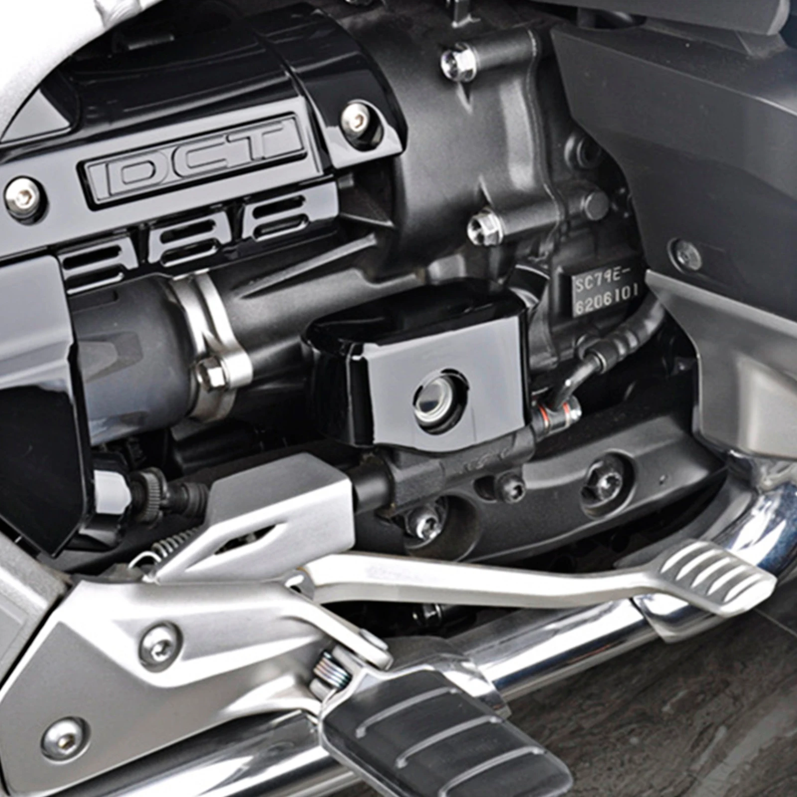 Panical For Honda Gold Wing GL1800 F6B 2018-2026 Motorcycle Rear Brake Master Cylinder Reservoir Cover Trim