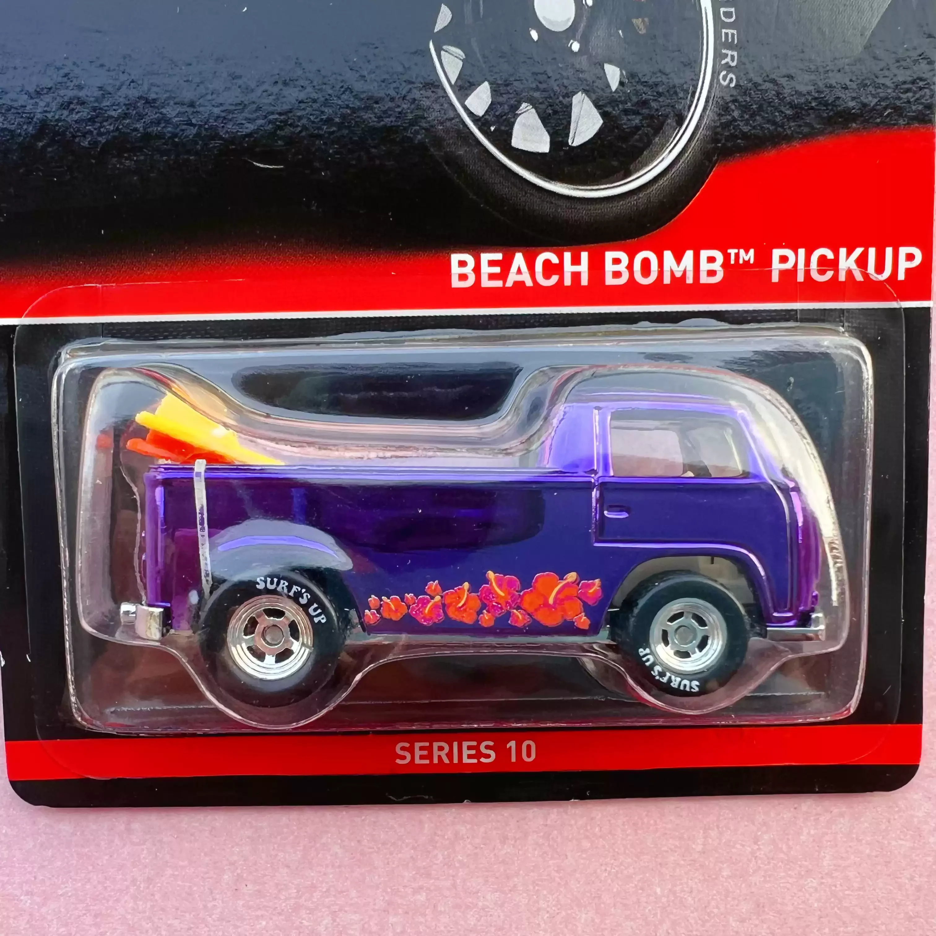 Hot Wheels RLC Volkswagen T2 Beach Pickup Purple Chrome Diecast Car Classic Retro Pickup Model Collectible Ornament toys Gift