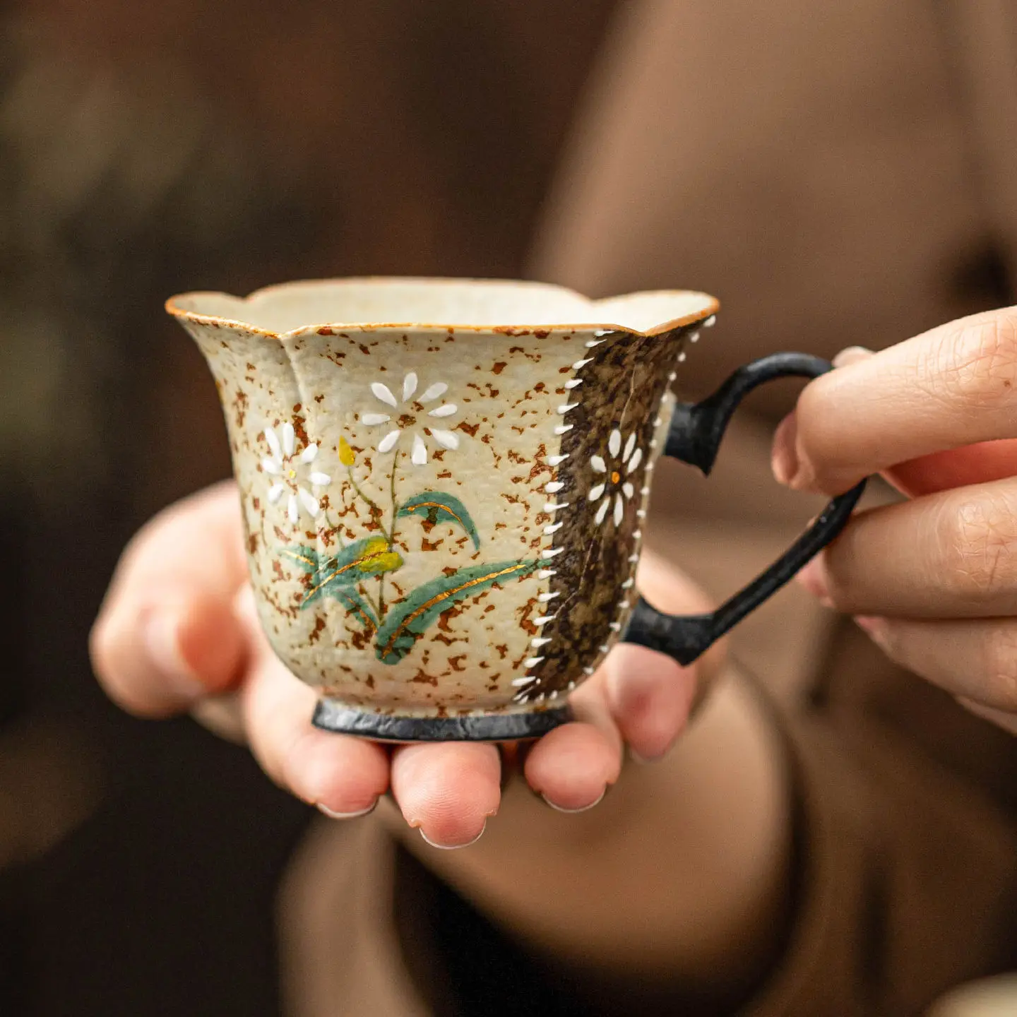 Blue White Flint Red Ceramic Master Cup Petal Heart Handle Single Mug Household Personal Kung Fu Tea Drinking Teaware Decor