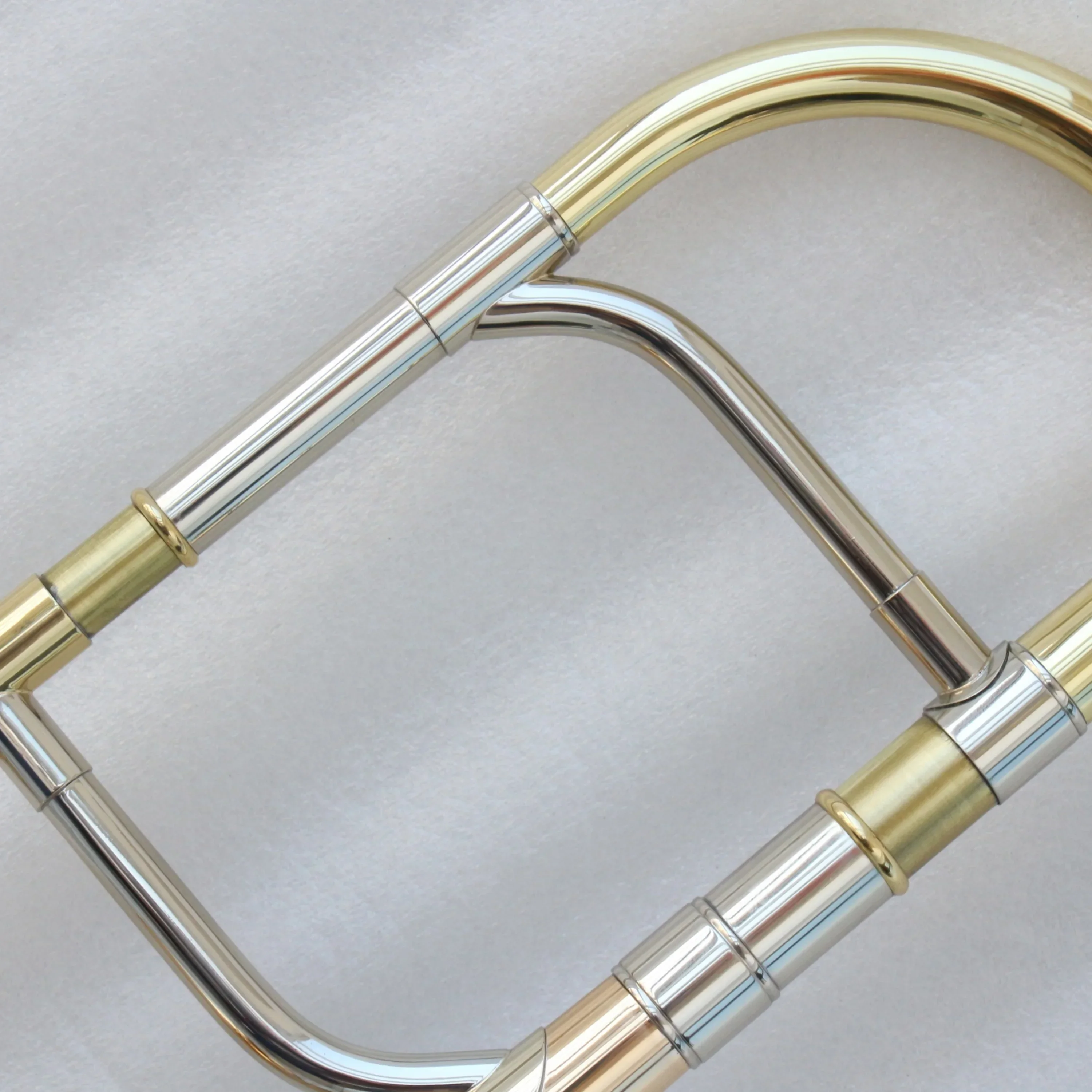 

2025 High Quality Professional Trombone Brass Body Gold Lacquer Chinese Trombone
