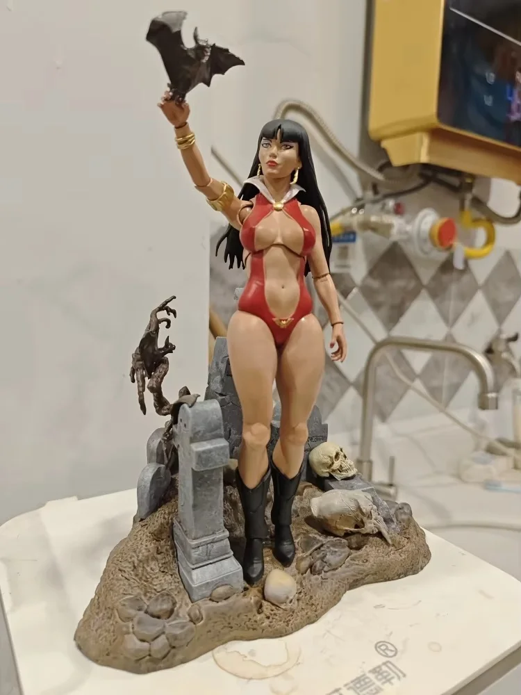 In Stock Frazetta Girls Studio Vampire Queen Vampirella 16cm Action Figure Skull Head Sculpt Replaceable Face Hair Model Toy