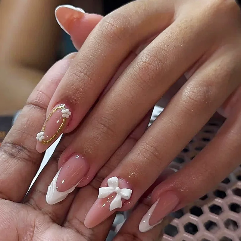 

24Pcs 3D Flower Bow Gilding Press on Fake Nails with White French Full Cover Nails Tips Mid-length Almond Detachable False Nails