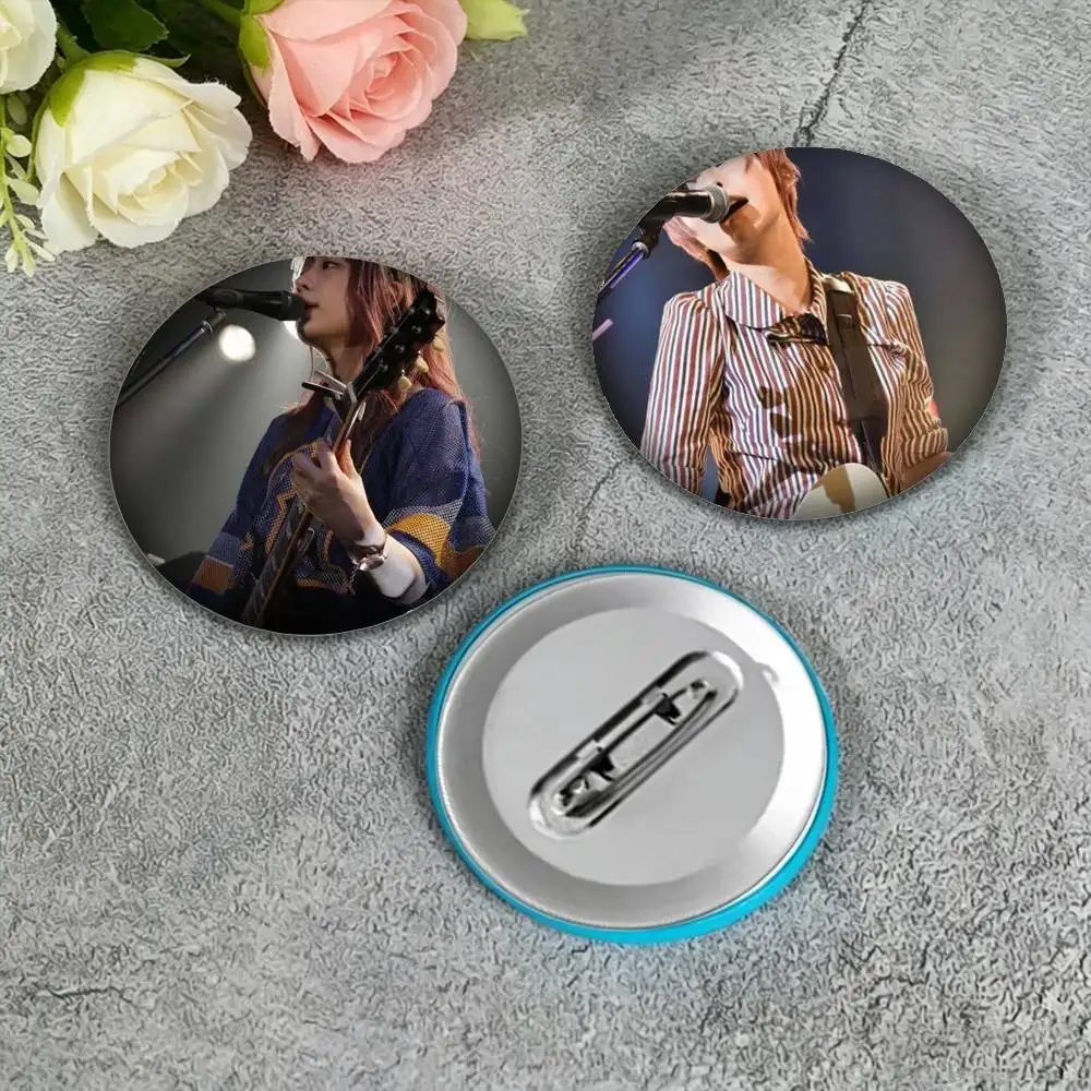 Y-Yorushika Band 25mm 32mm 44mm 58mm 75mm Brooches Badges Pins for Accessories Gift