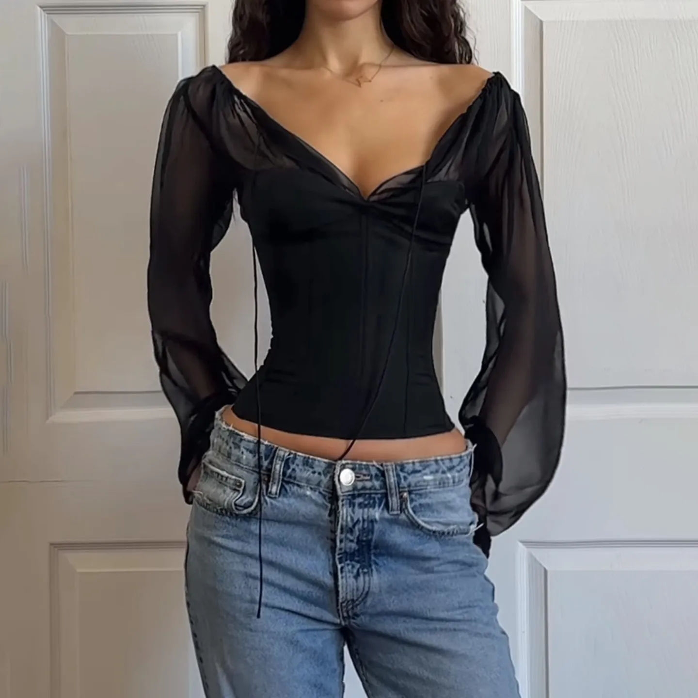 Kaos Wanita Elegan Model Patchwork Mesh Transparan Slim-Fit V-Neck Lengan Panjang Musim Gugur Musim Semi 2025