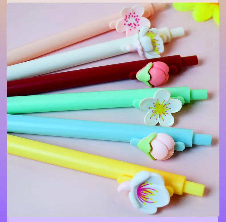 12 Stück Kugelschreiber mit einem kleinen blumenförmigen Anhänger, ein Muss für Blumenliebhaber, ein kreatives Geschenk und ein unterhaltsames Büro-Accessoire. – Detail 8