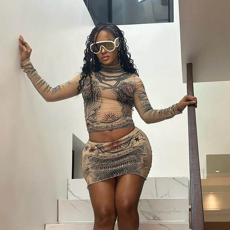 

Женский комплект из 2 предметов, весенний сетчатый топ с длинным рукавом и высоким воротником, хипстерская мини-юбка, 2024