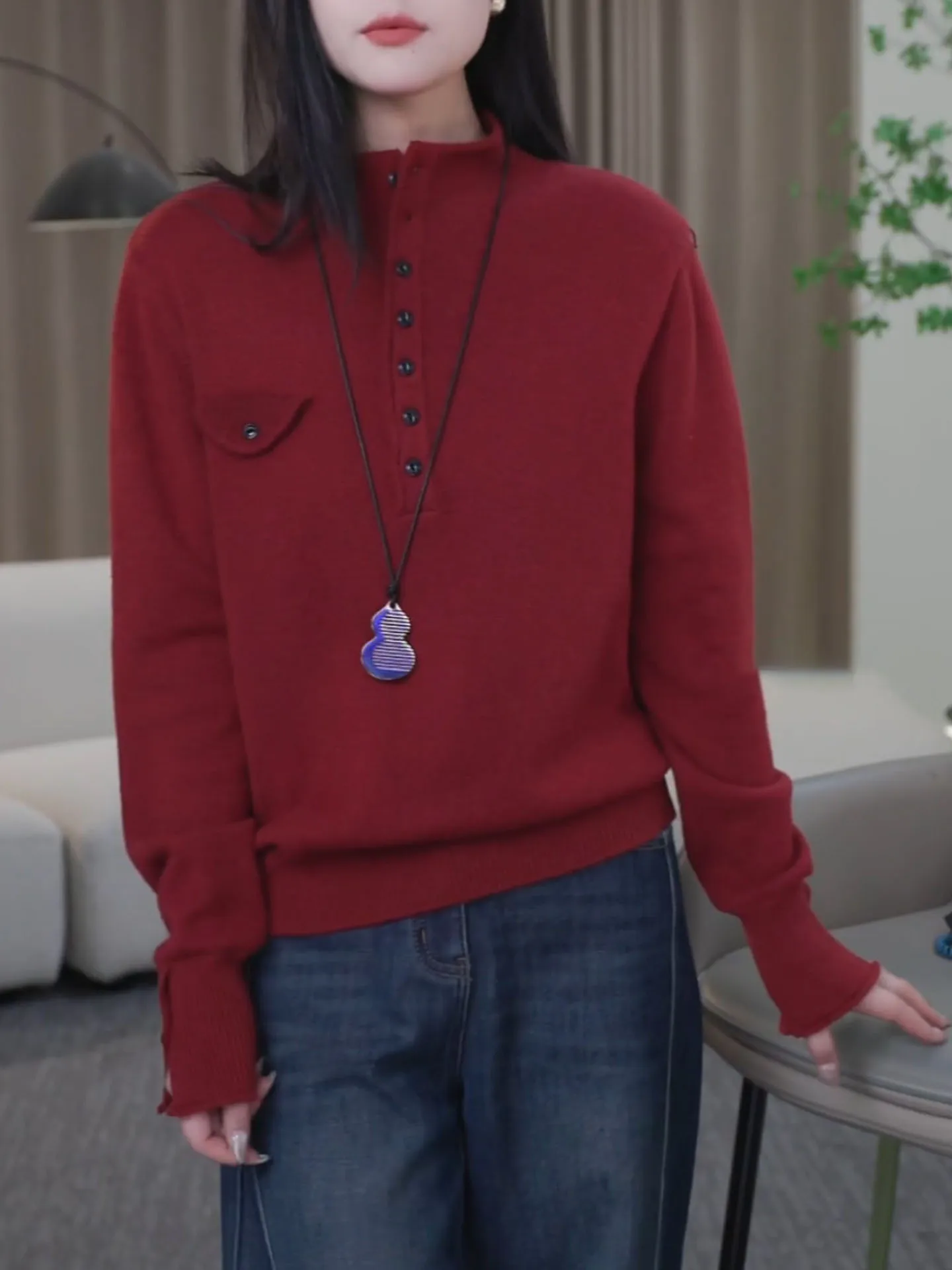 

Свободный трикотажный топ на пуговицах с высоким воротником для женщин, красный, стройнящий, универсальный, 2025, белый, базовый слой, подчеркивающий фигуру